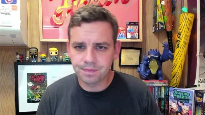 Escritor Max Brallier