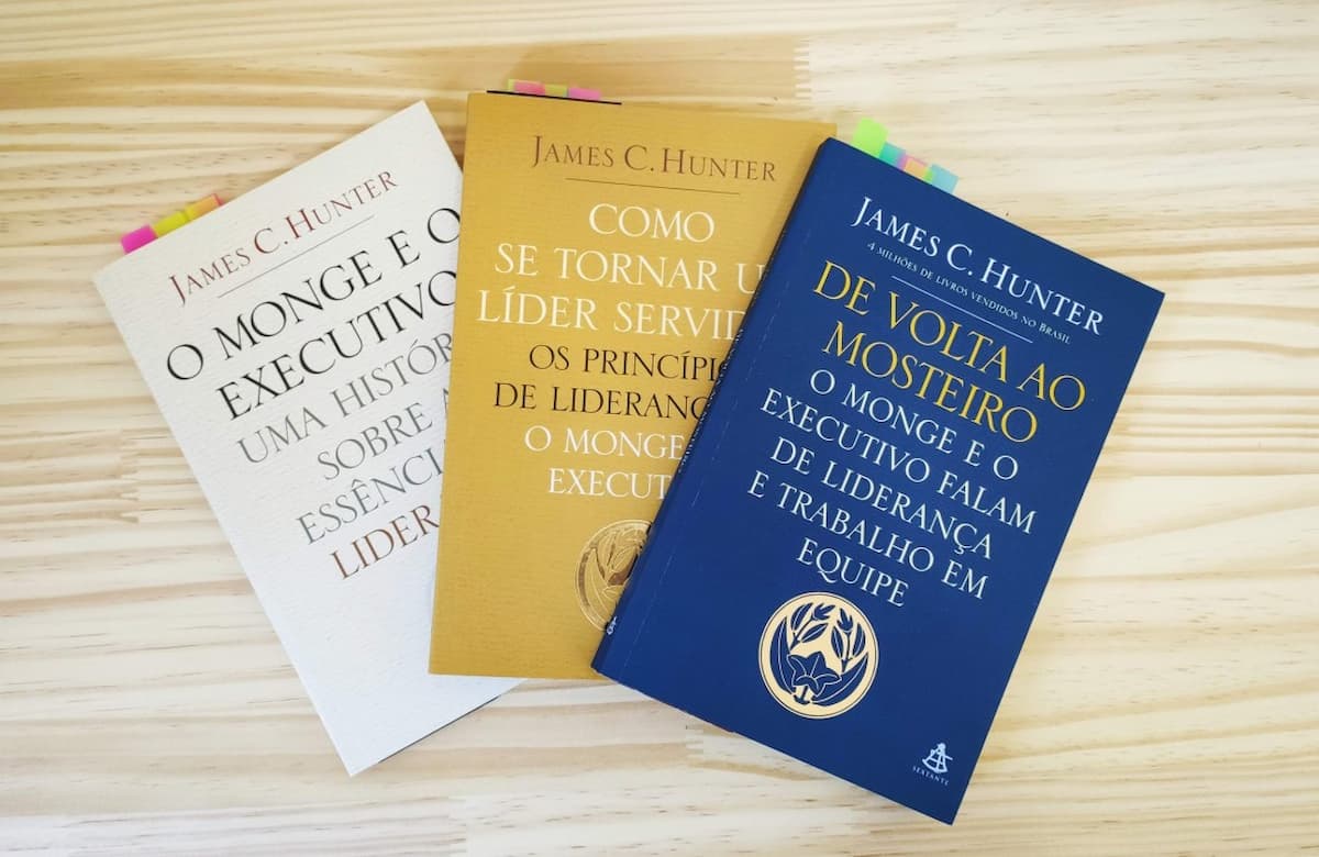 Resenha O Monge e o Executivo Resenha O Monge e o Executivo